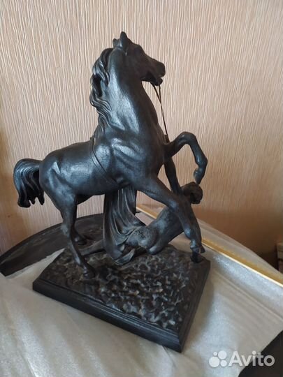Упавший всадник, чугун, литье, СССР