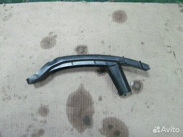 Бампер передний Volkswagen Golf 5 2004-2009