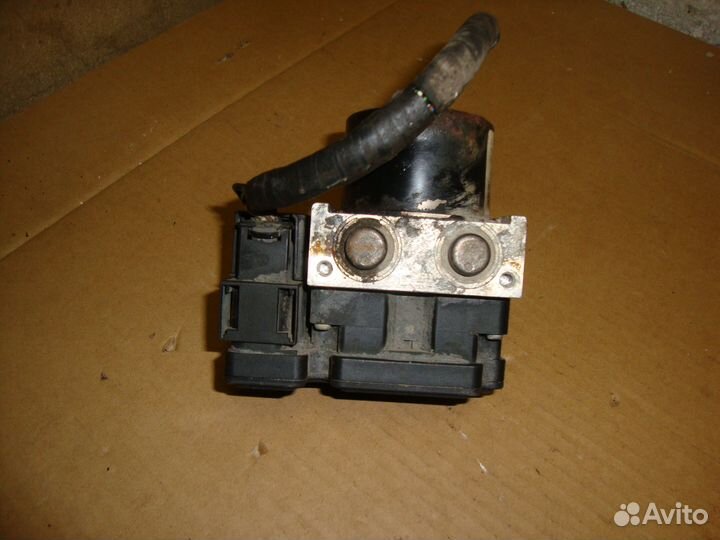 Блок ABS (насос) Ford Fusion 2002-2012