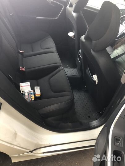 Volvo S60 2.5 AT, 2012, 305 000 км