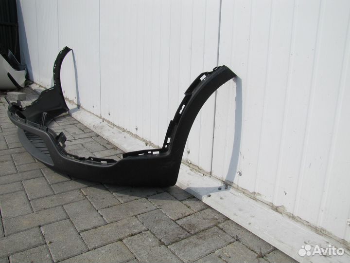 Kia Sorento бампер передний юбка