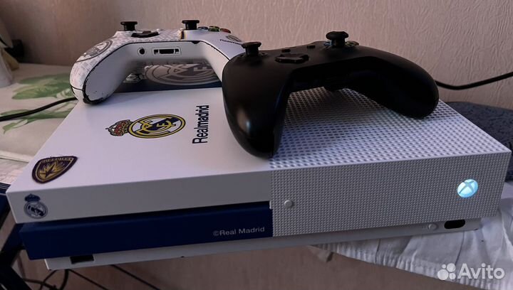 Xbox One s 500 gb