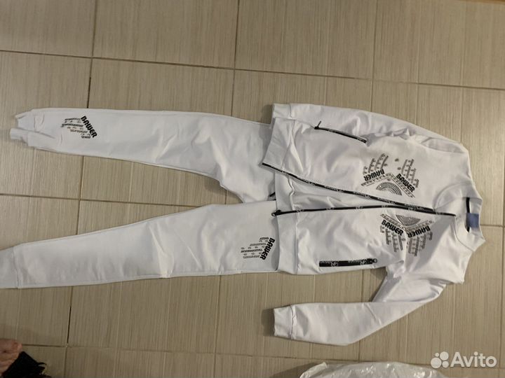 Спортивный костюм женский 42