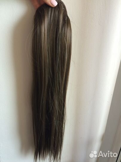 Волосы на трессах