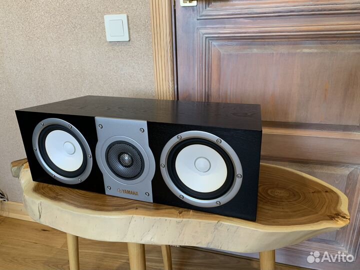 Колонка Yamaha NS-C901