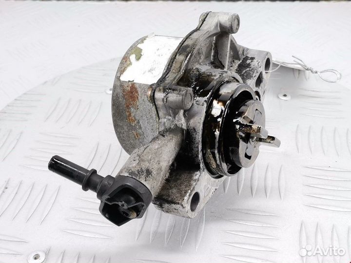 Насос вакуумный для Ford Fiesta 5 1485764
