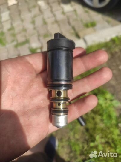 Электромагнитный клапан компрессора кондиционера