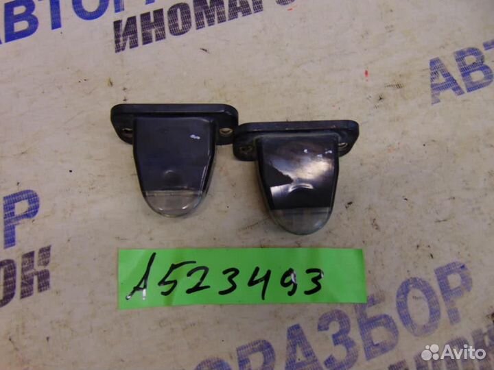 Фонарь подсветки номера для Volkswagen Transporter