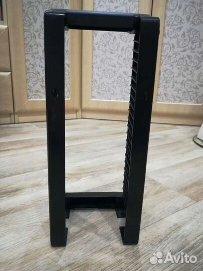 Подставка для компьютерных дисков