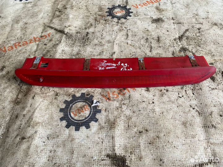 Стоп-сигнал крышки багажника VW Polo 1.4