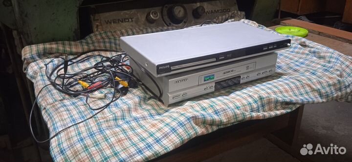 Видеомагнитофон