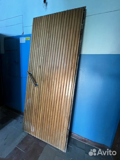 Входная металлическая дверь