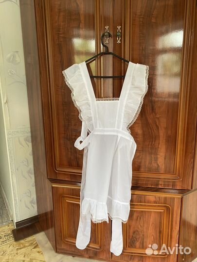 Белый школьный фартук на последний звонок