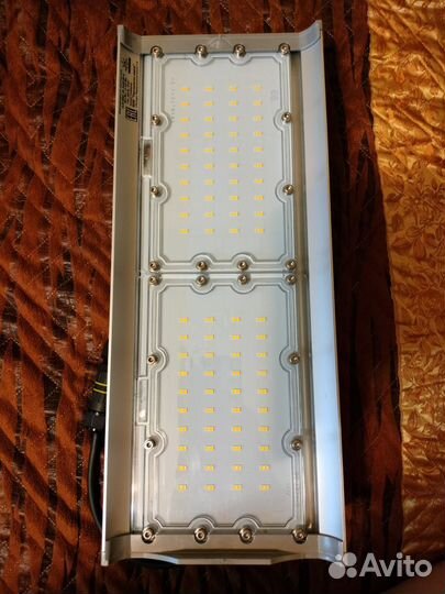 Продам светильник светодиодный