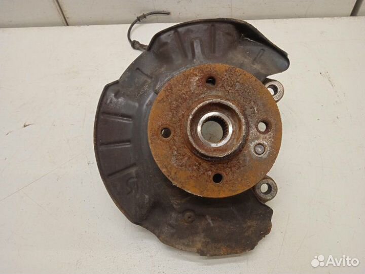 Кулак поворотный передний правый Mini Hatch R56