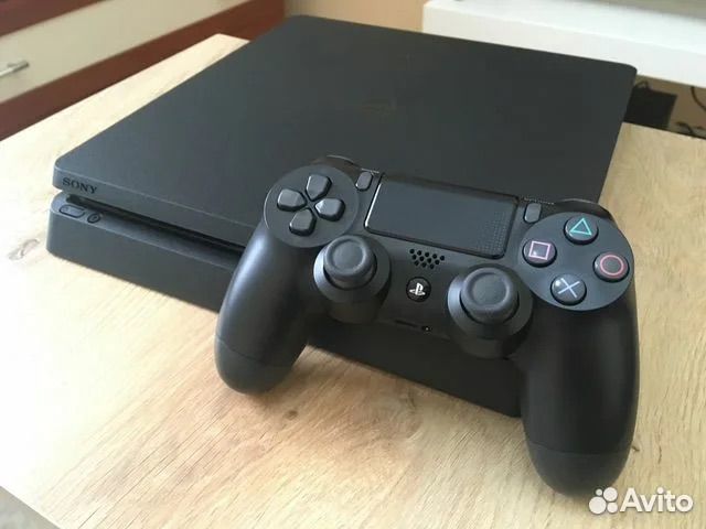 Sony playstation 4 PS4 slim