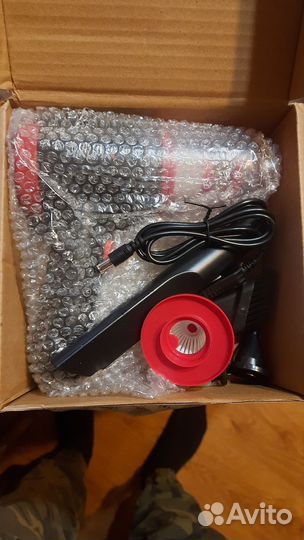 Автомобильный пылесос