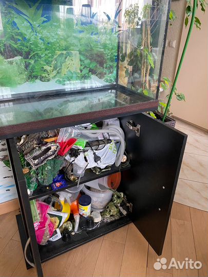 Аквариум с тумбой