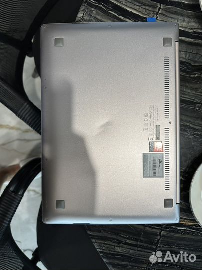 Ноутбук UX303U