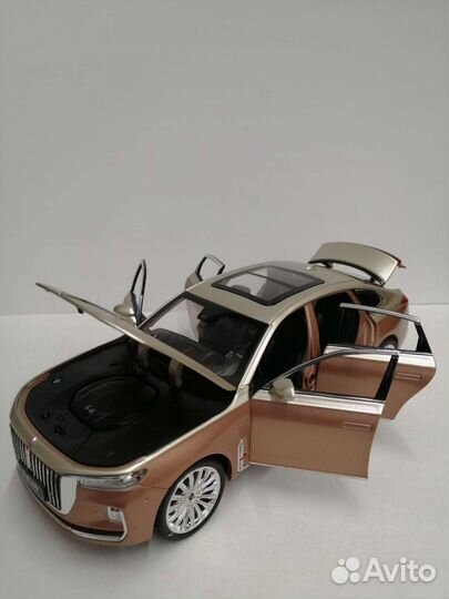 Модель машины hongqi h9 масштаб 1:24