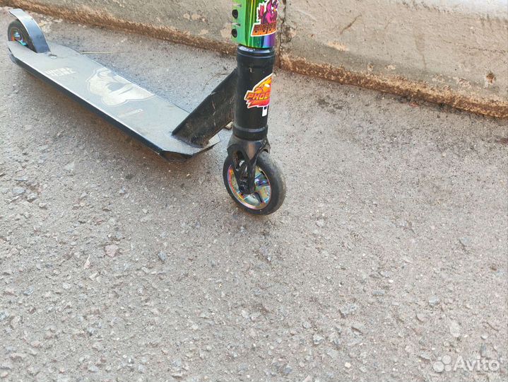 Самокат трюковой