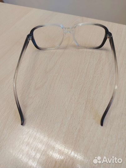 Очки +1,0 серого цвета