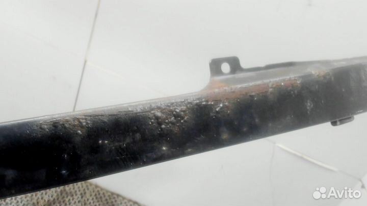 Ресничка под фару Nissan Navara, 2001