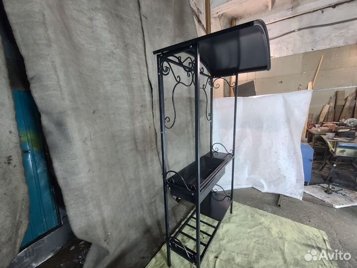 Мангальная зона под крышей