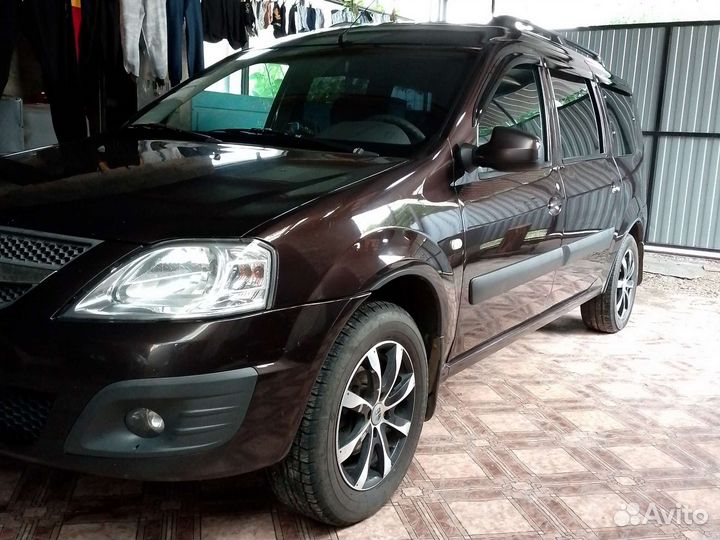 LADA Largus 1.6 МТ, 2015, 200 100 км