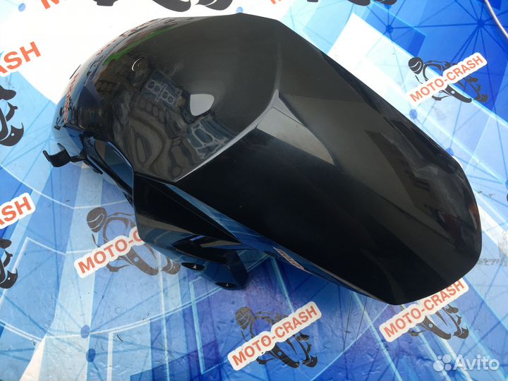 Крыло черное Suzuki GSR750 53100-08J20-YGS