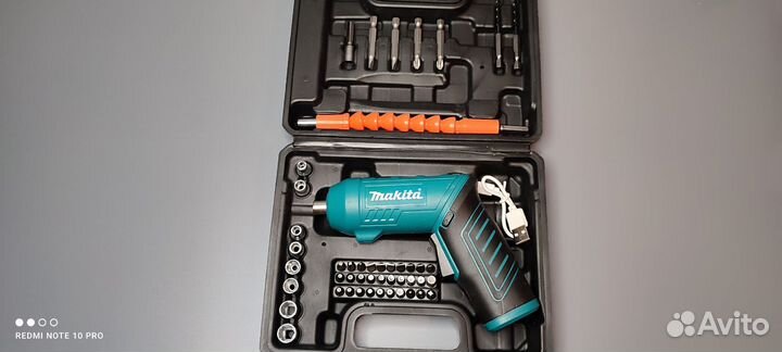 Аккумуляторная отвертка makita
