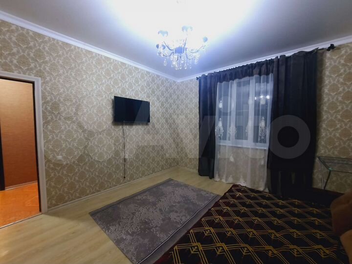 1-к. квартира, 40 м², 1/4 эт.