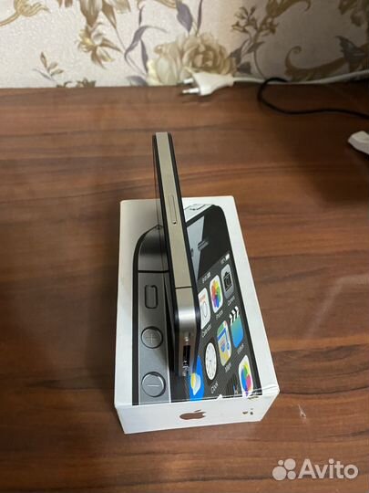 iPhone 4, 32 ГБ