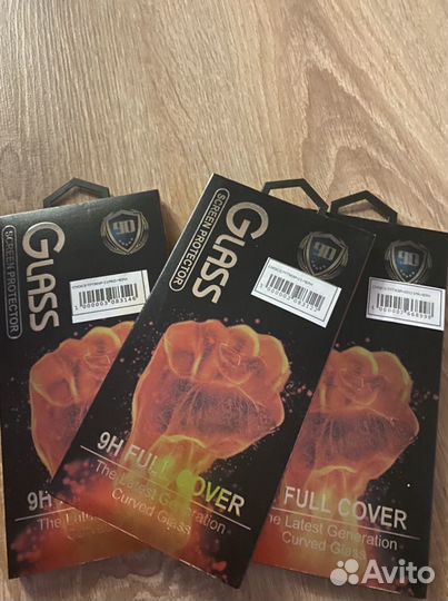 Стекла на iPhone