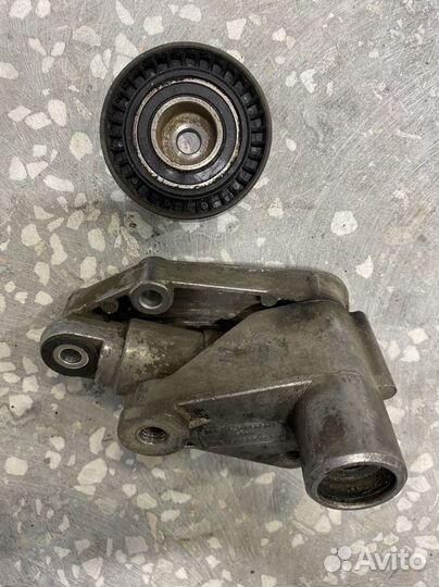 Нятяжитель ремня M54B30 BMW X5 e53 2004