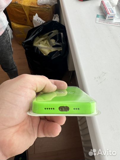 Чехол на iPhone 14 pro яркий силиконовый