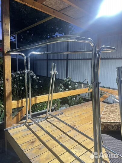 Стойки вешало для одежды