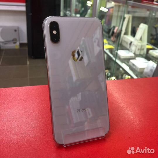 iPhone X, 64 ГБ