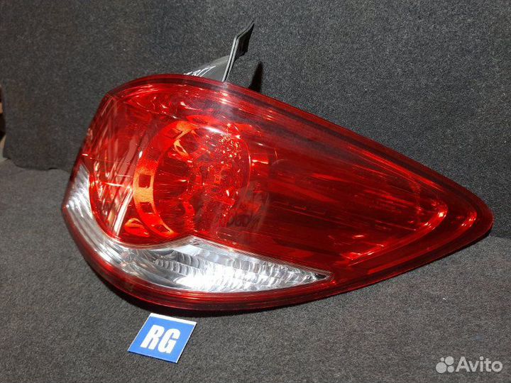 Фонарь правый Chevrolet Cruze хэтчбек F16D4