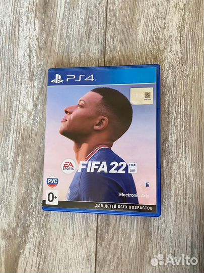 Диск на плейстейшн FIFA 22