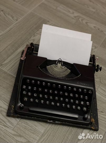 Пишущая машинка Olympia Plana