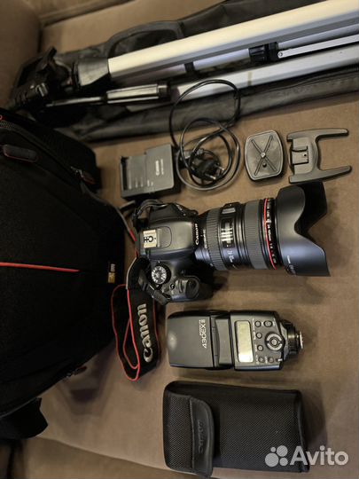Зеркальный фотоаппарат canon eos 550d +Объектив EF