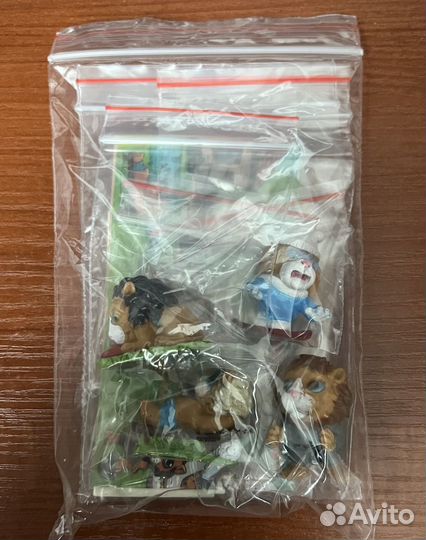 Игрушки из шоколадных яиц