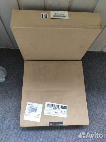 Диск тормозной задний Mitsubishi mb928716 новый