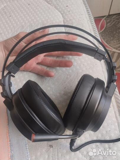 Игровые наушники с микрофоном