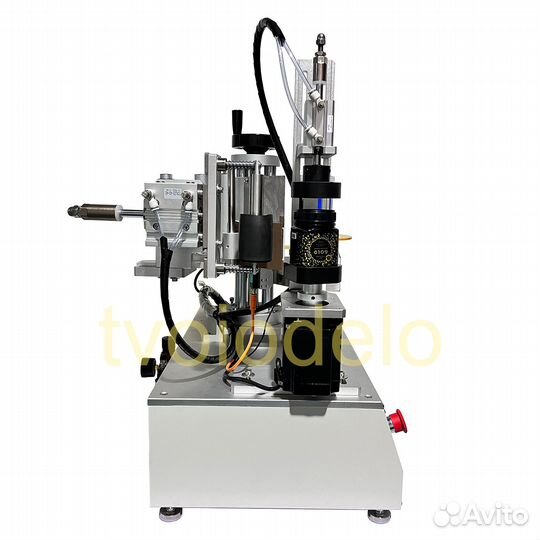 Этикетировщик для квадратной тары