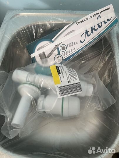 Раковина с тумбой