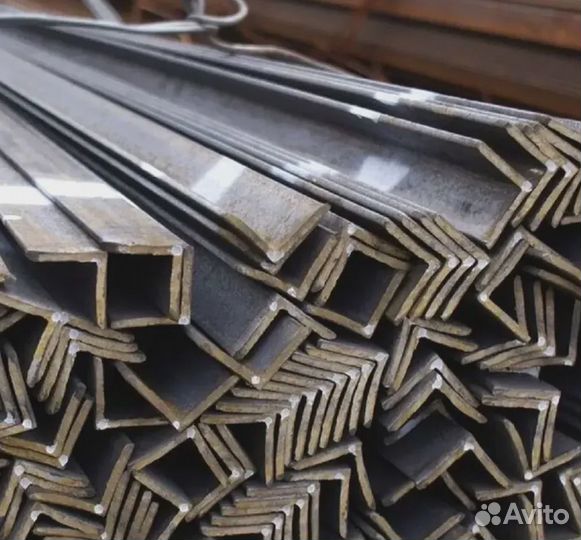 Уголок металлический