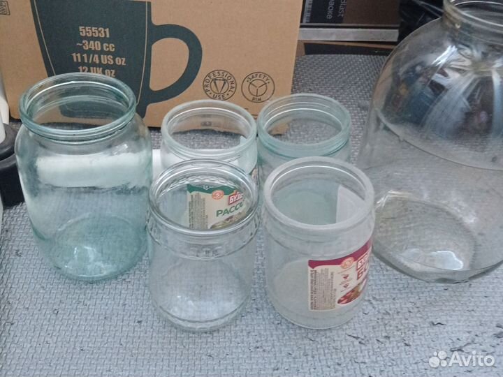 Банки стеклянные разного размера