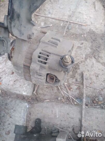 Запчасти на nissan ad